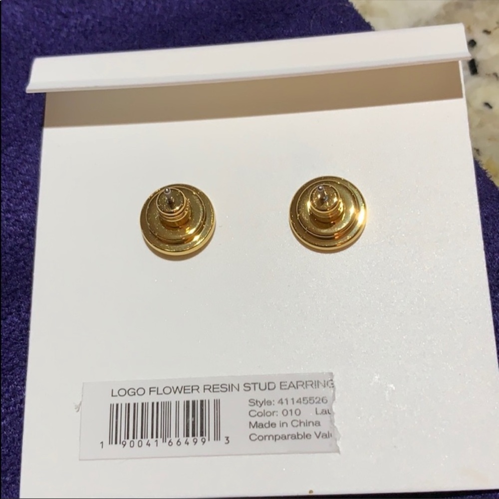 🌸🌸TORY BURCH FLOWER RESIN LOGO EARRINGS 🌸🌸NEW - Picture 2 of 4